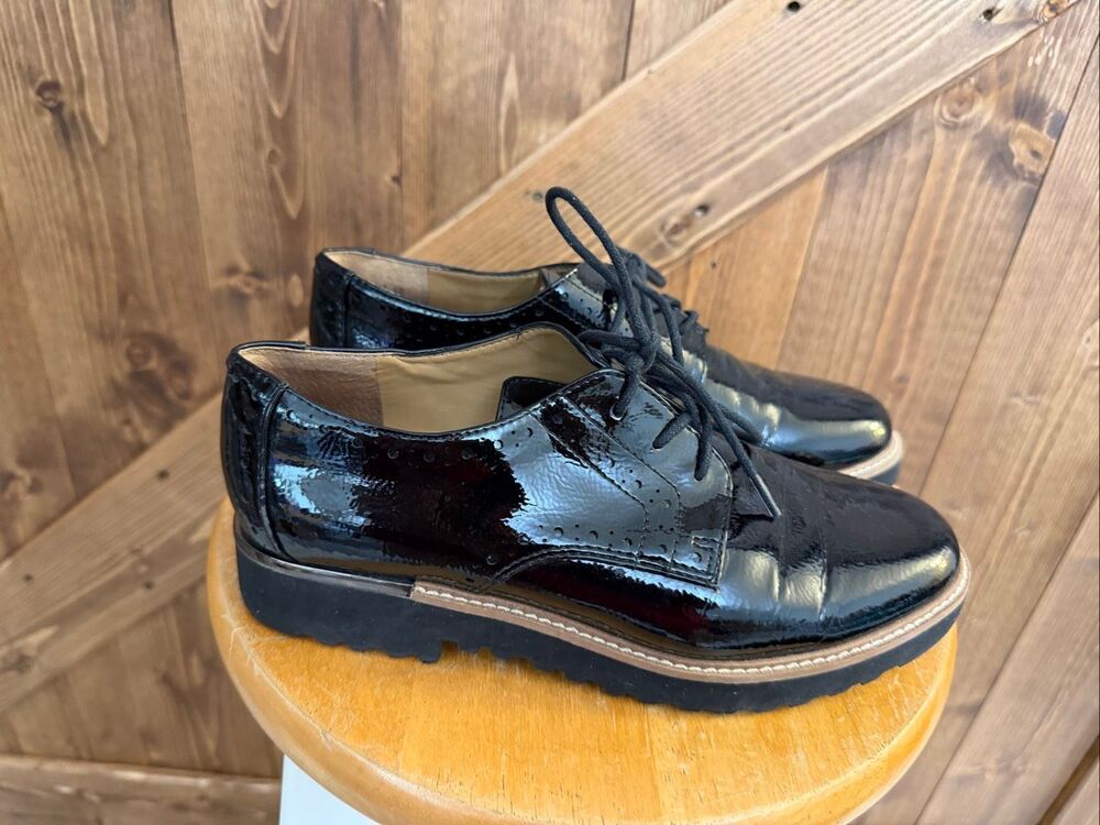 Franco Sarto Women’s Size 6 Black Patent Leather look Lace-Up Oxford Shoes